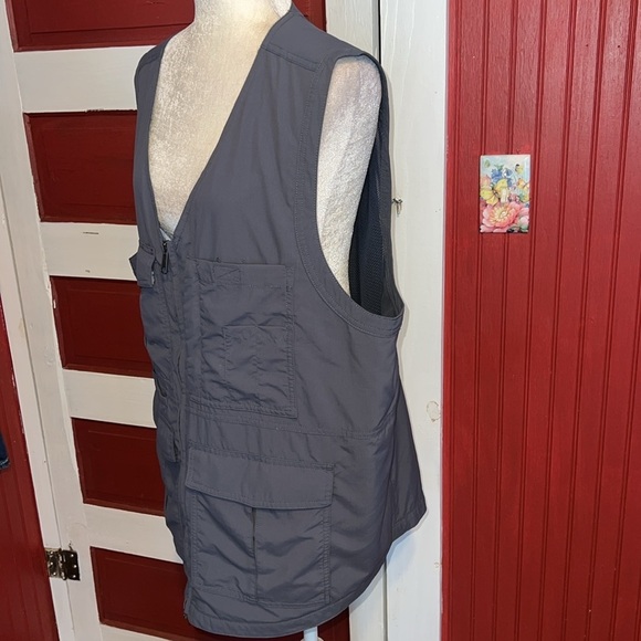 Duluth Gray Vest Fishing Photography Hunting Hiking Working Men’s Large - Picture 2 of 7